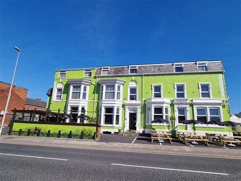 THE BEECHFIELD HOTEL BLACKPOOL .